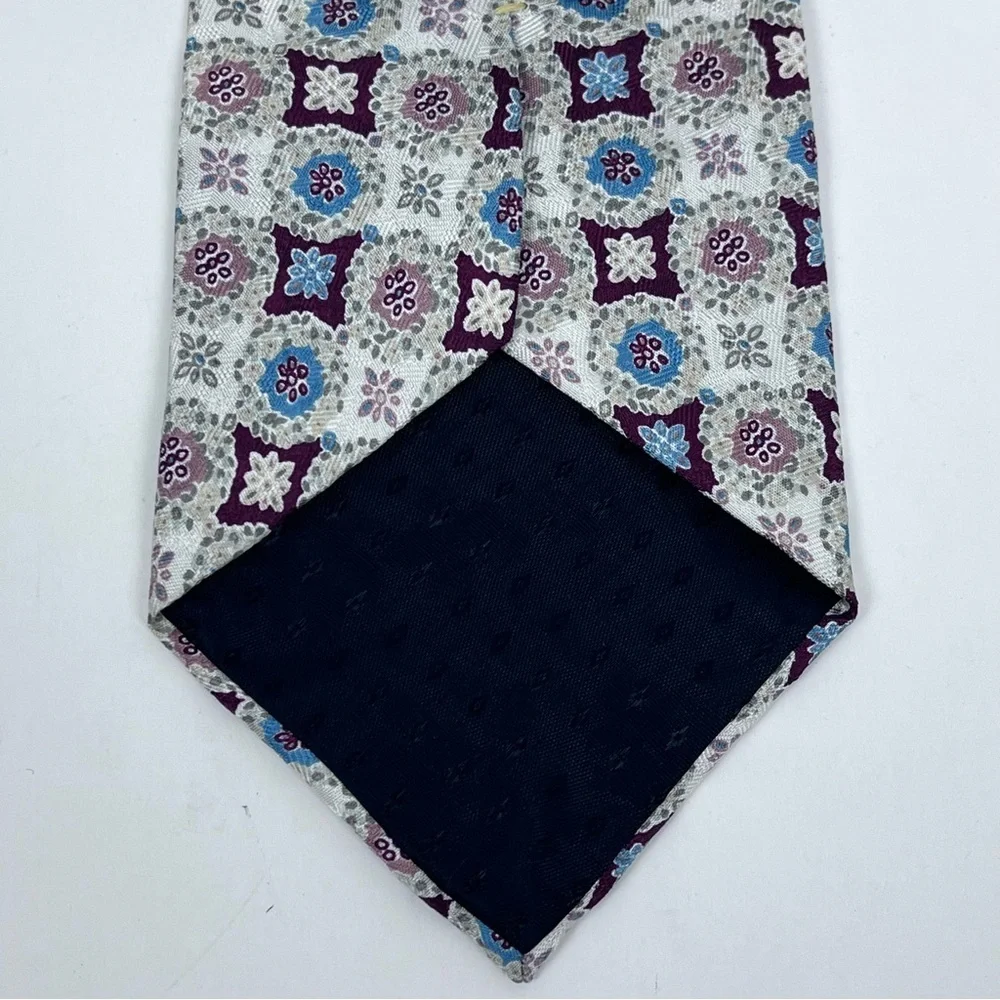 Oscar De La Renta Men's 100% Imported Silk Geometric Neck Tie; Designer, Formal